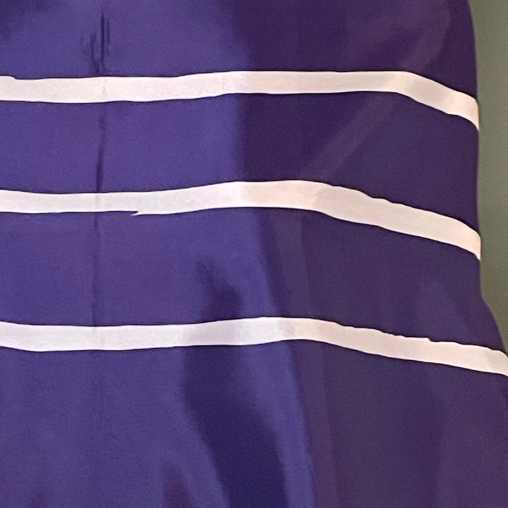 Vintage Vera Scarf Grape Purple White 26 In Excellent Condition - Picture 5 of 8